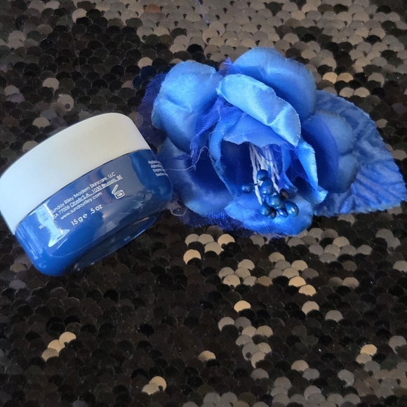 Sunday Riley Tidal Brightening Enzyme Water Cream NWT - Picture 2 of 3